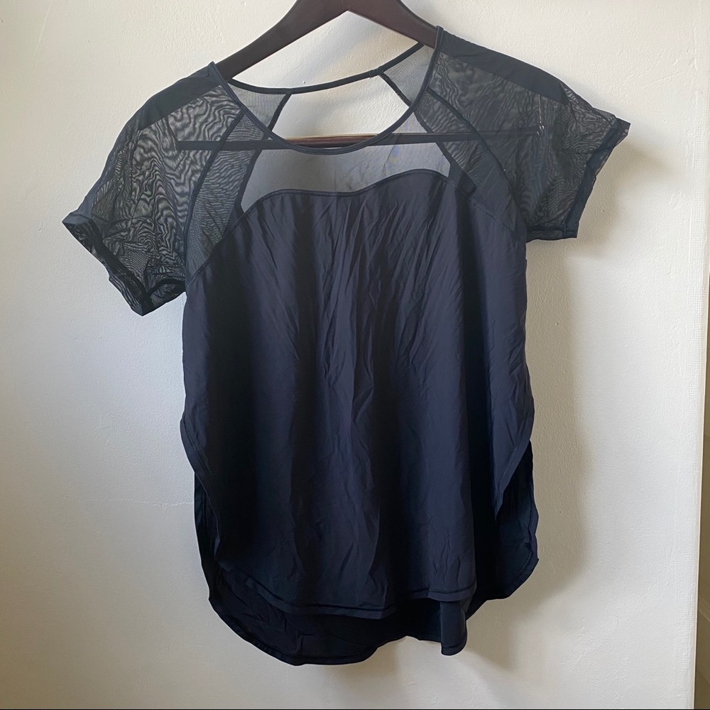 Lululemon Anew Short Sleeve Tee Black size 4